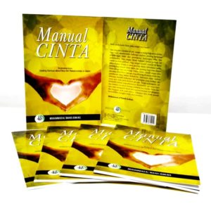 Manual Cinta ( Terjemahan : Getting Serious About Boy and Girl Relationship in Islam )